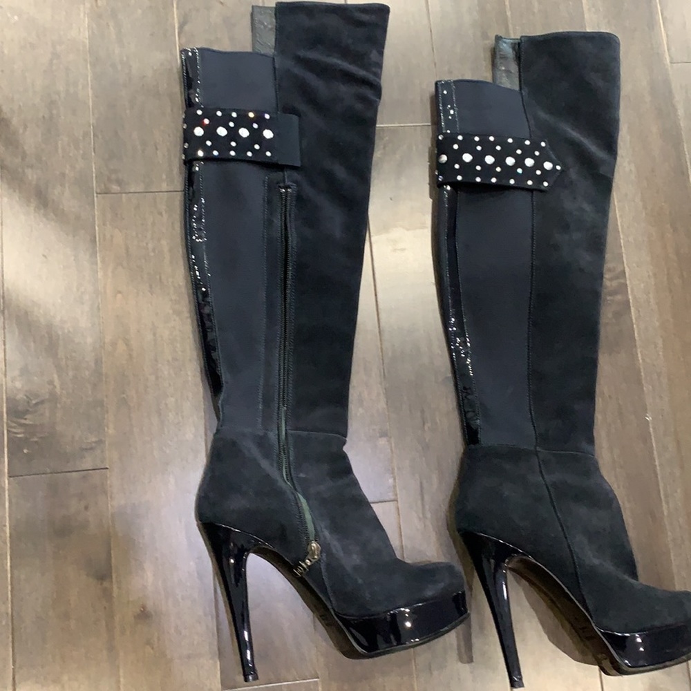 Over the knee boots. Size 37.
